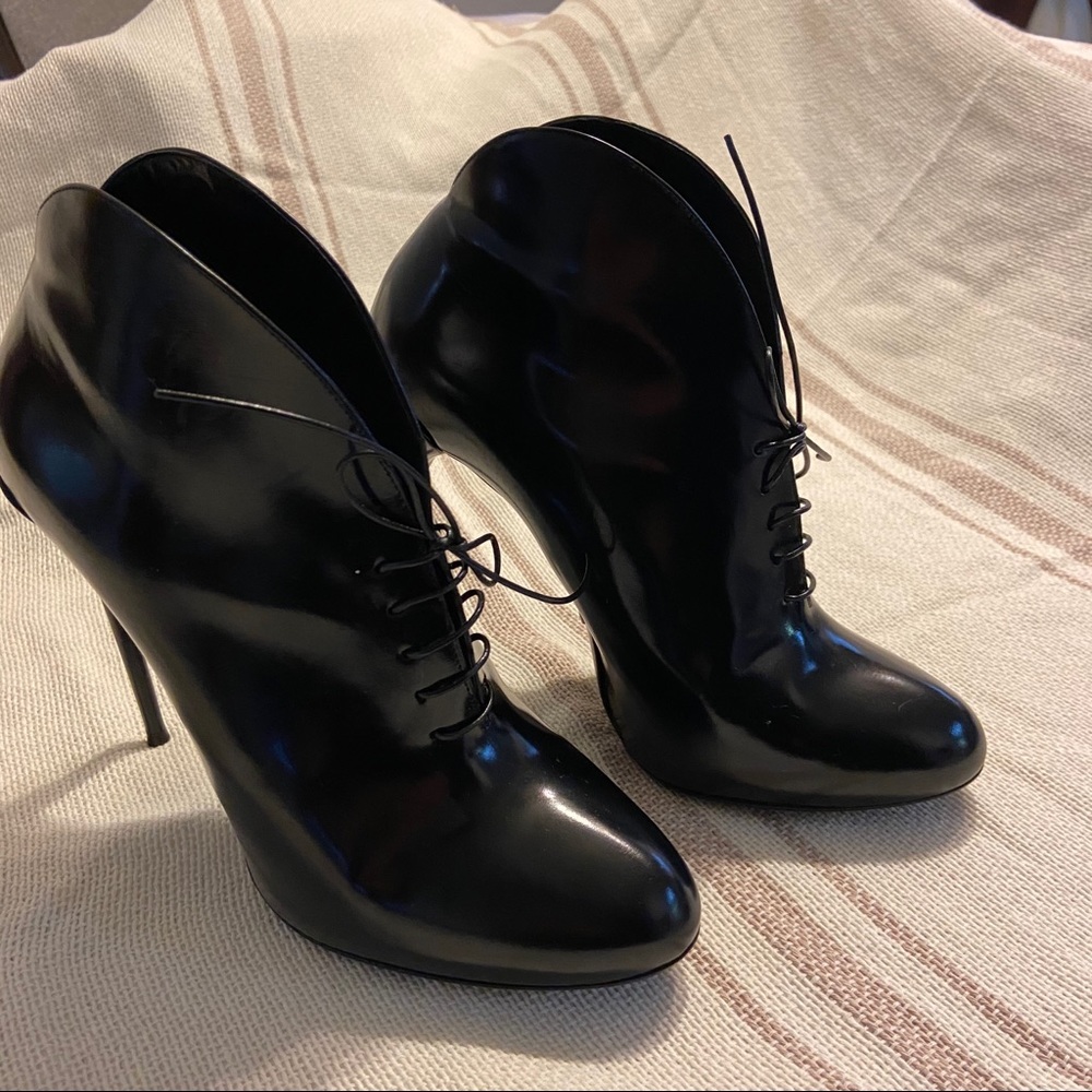 Gucci Black Kim Ankle Booties - Authentic